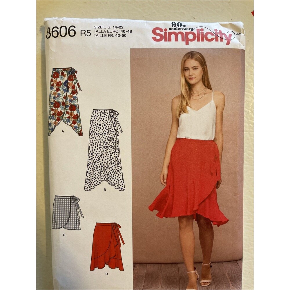 Simplicity  S8606 New Uncut Sewing Pattern Sizes 14-22